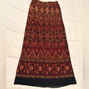 ✨ Vintage Norton McNaughton Boho Maxi Skirt ✨
Size Small